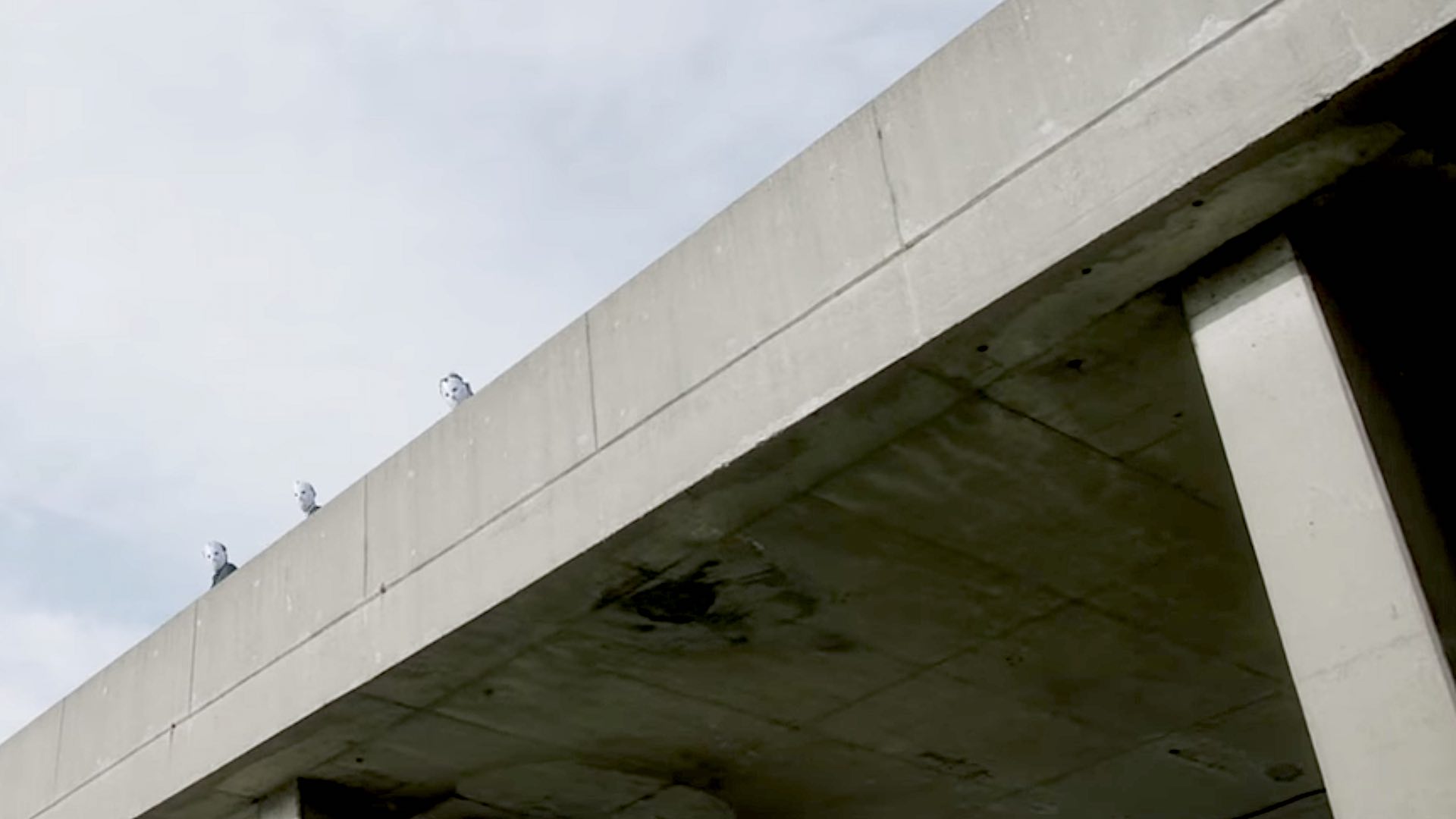 Kiwi Jr., extrait de la vidéo "Unspeakable Things"