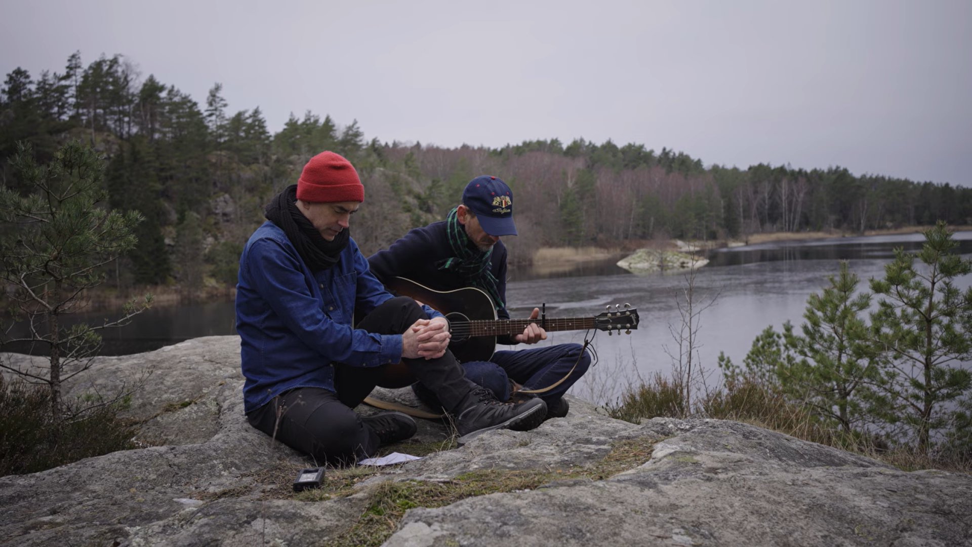 cabane ft. Sam Genders, "today - lake session" clip screenshot