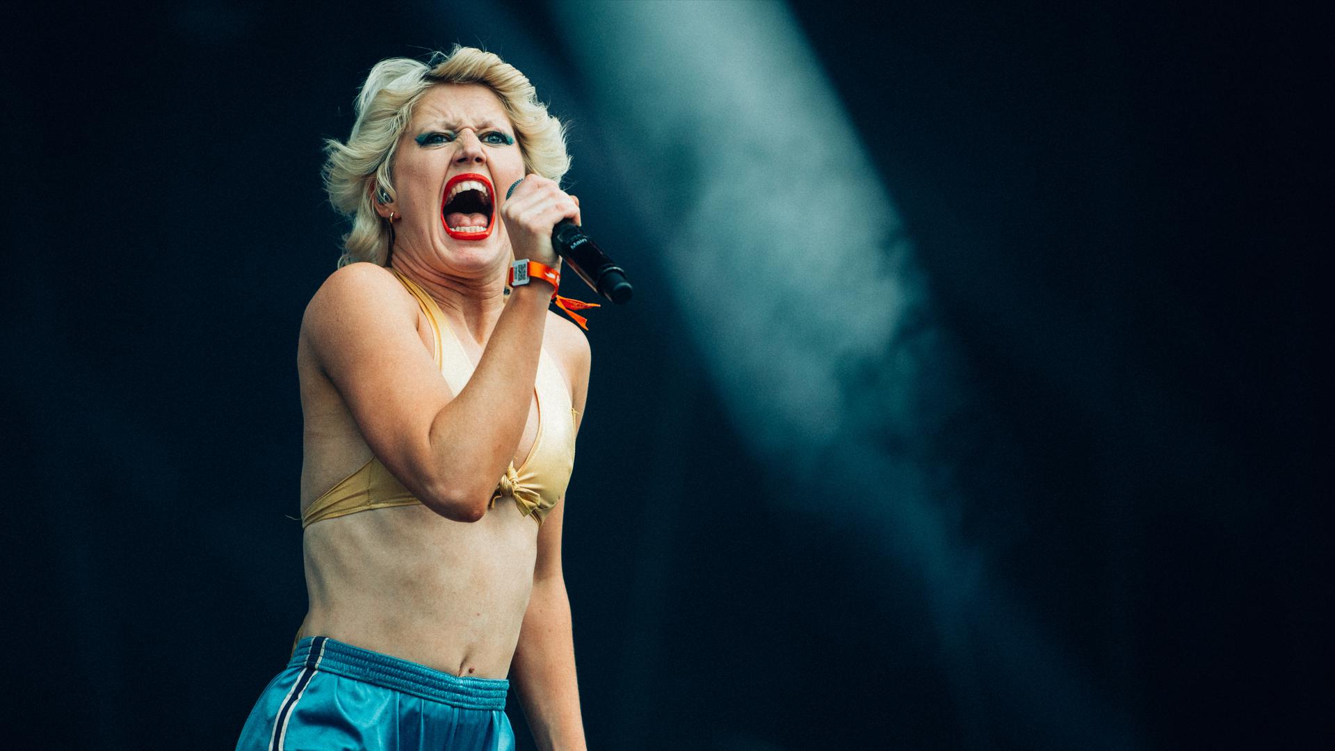 Amyl and the Sniffers à Rock en Seine 2023 | par Olivier Hoffschir